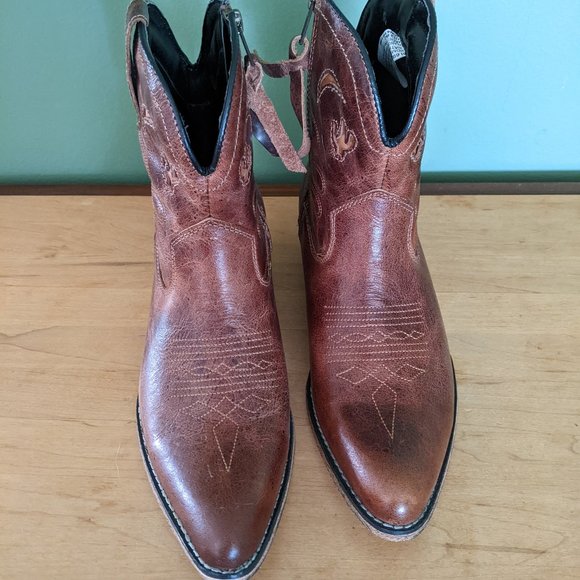 Ladies Brown Dingo Cowboy Boots - Picture 1 of 6